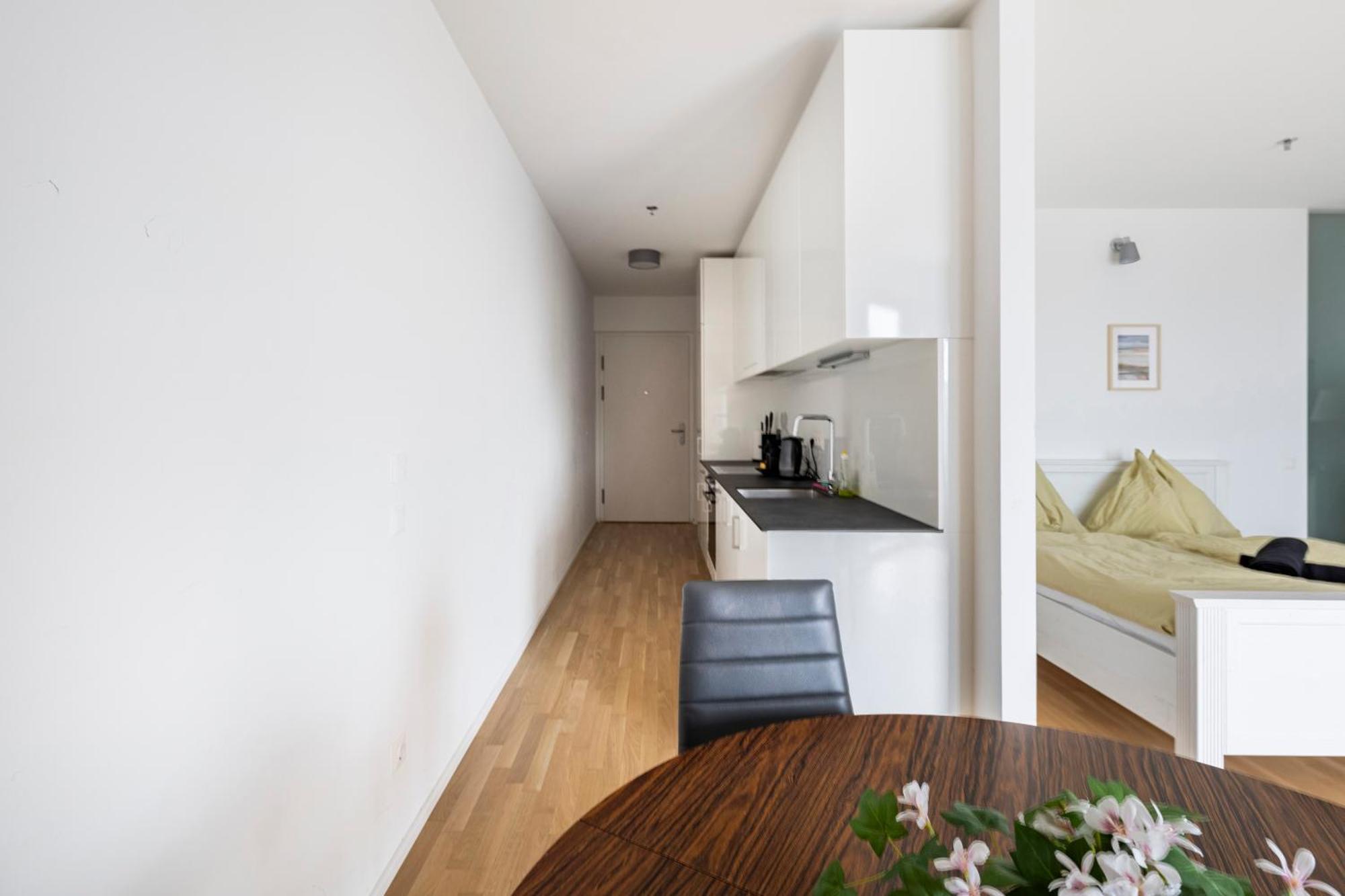 Central Station Loft - Amazing View In City Center - Jupihome Виена Екстериор снимка
