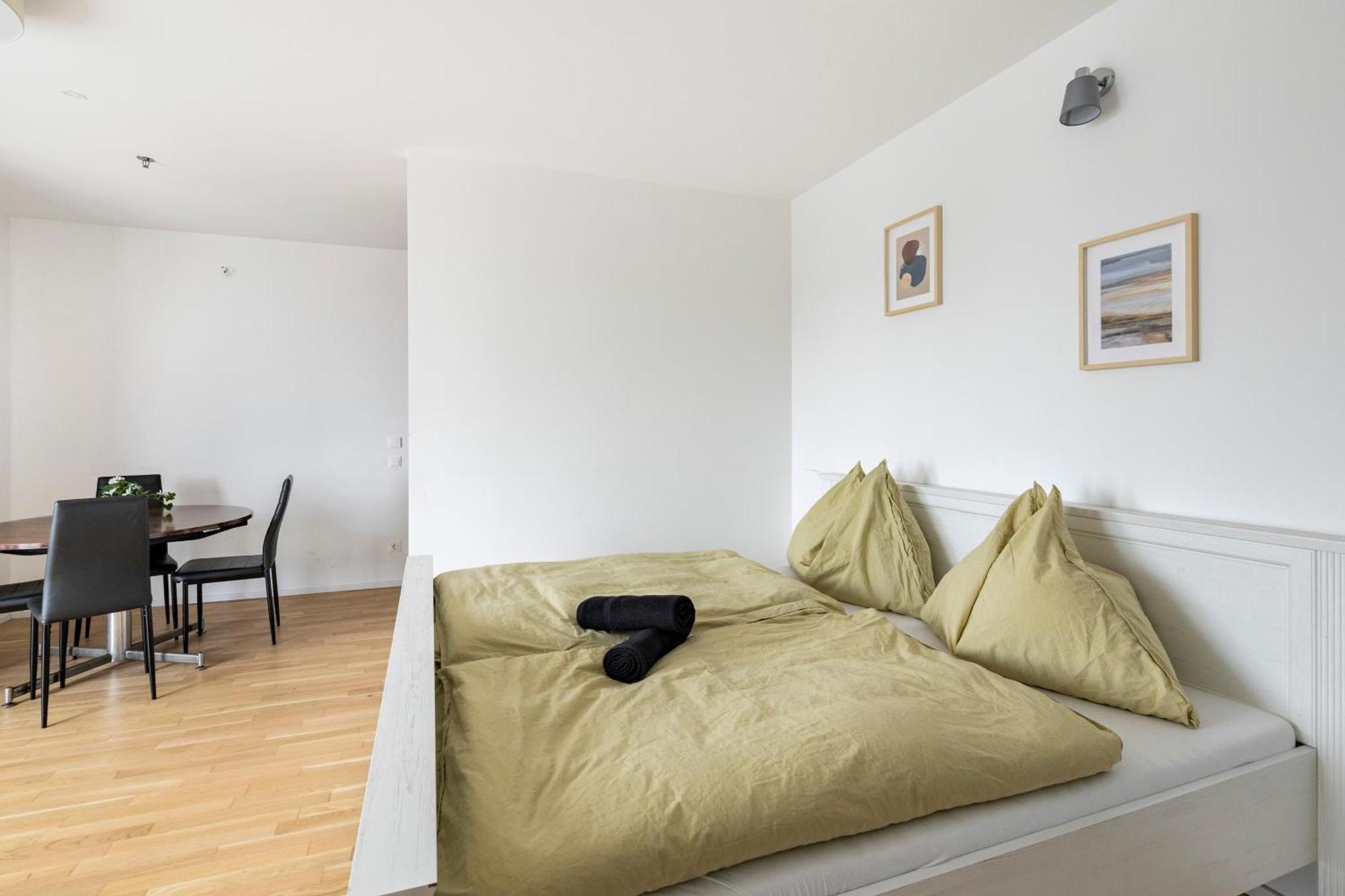 Central Station Loft - Amazing View In City Center - Jupihome Виена Екстериор снимка